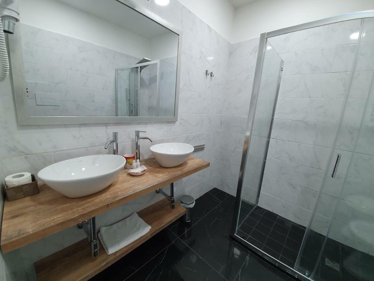 Dimorra Boutique 2* Naples